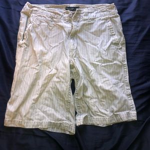 men’s shorts striped